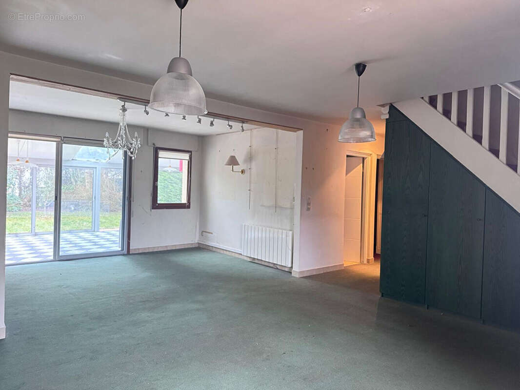 Maison à MONT-SAINT-AIGNAN