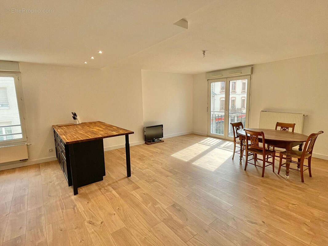 Appartement à BOURGOIN-JALLIEU