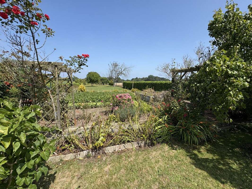 Maison à LE MINIHIC-SUR-RANCE