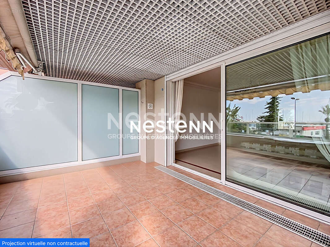 Appartement à VALLAURIS