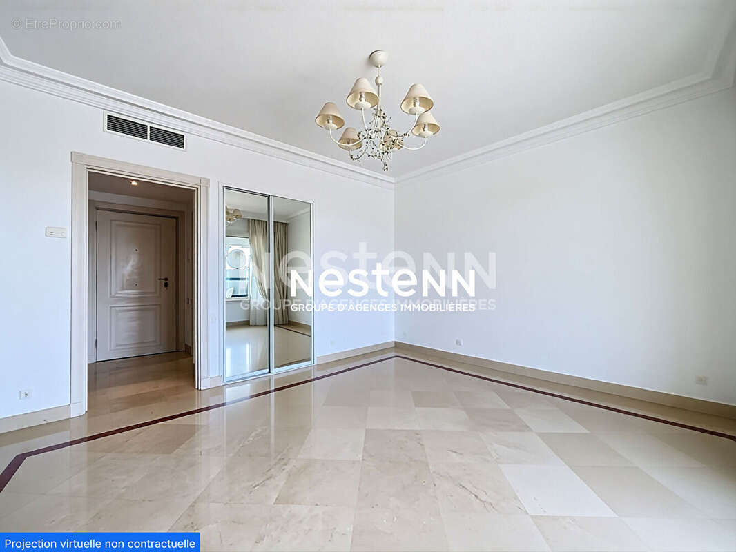 Appartement à VALLAURIS