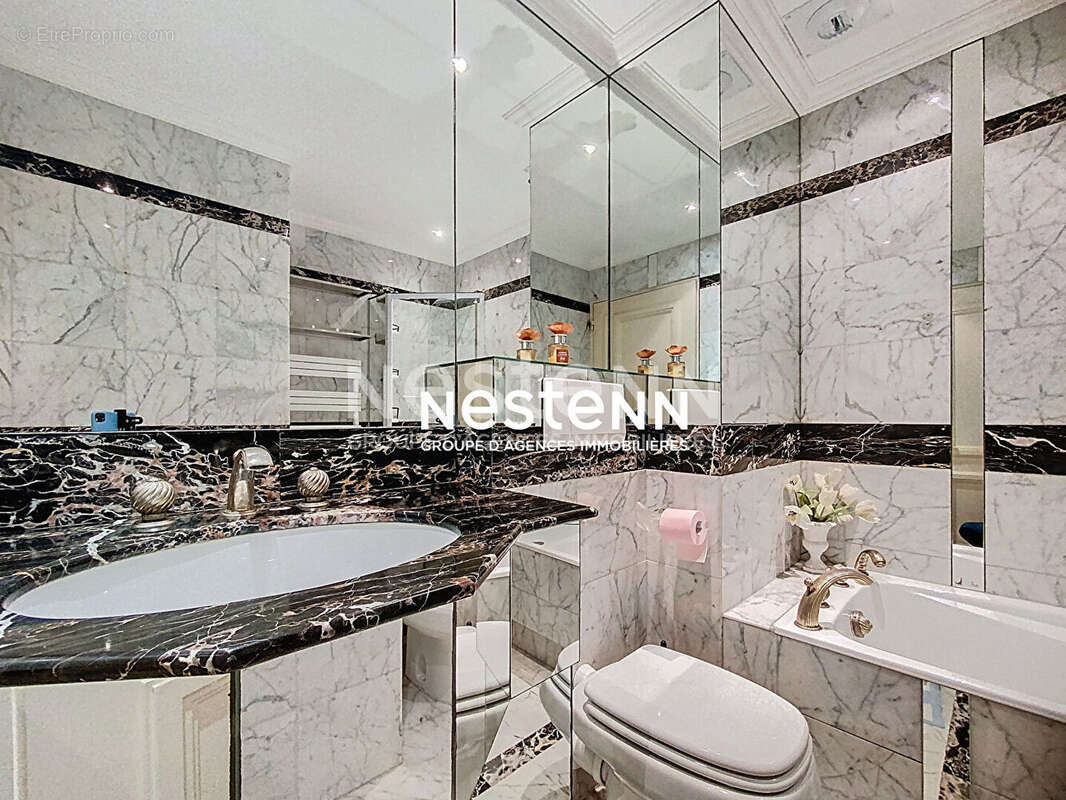 Appartement à VALLAURIS