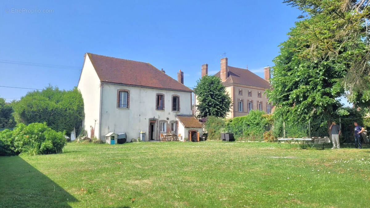 Maison à JOIGNY