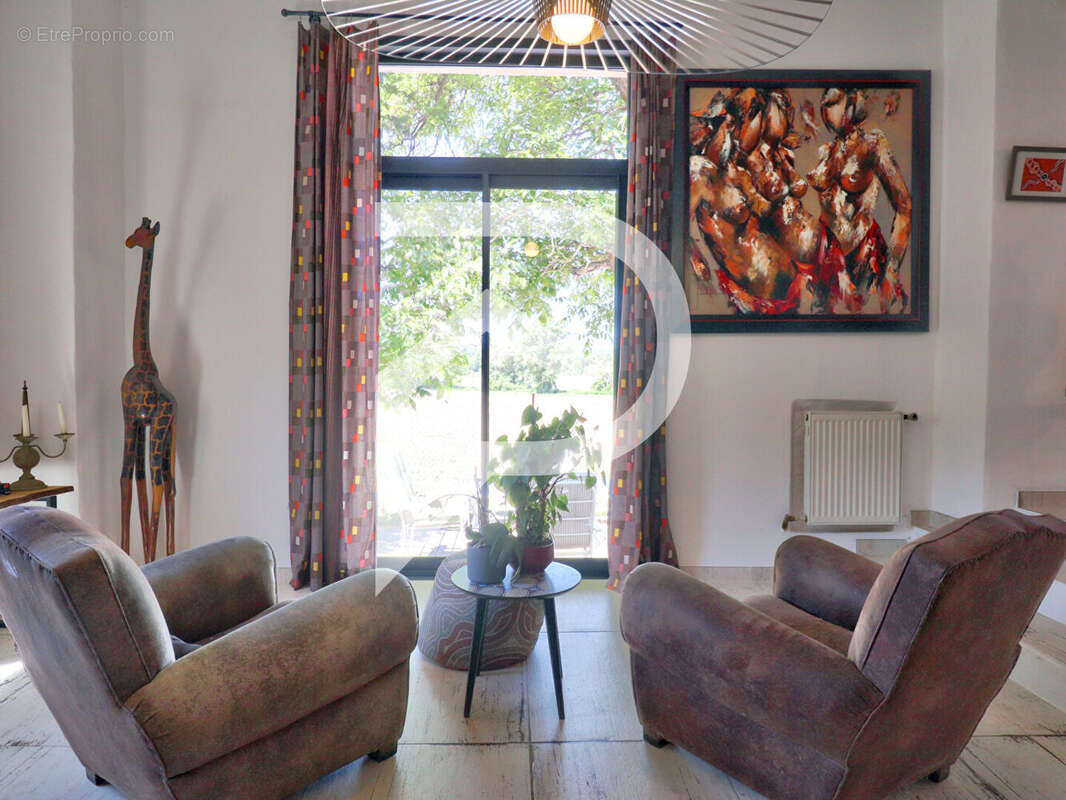 Maison à FORCALQUIER