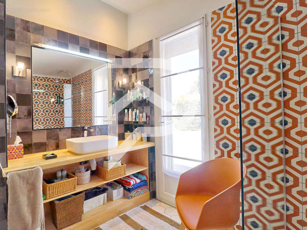 Maison à FORCALQUIER