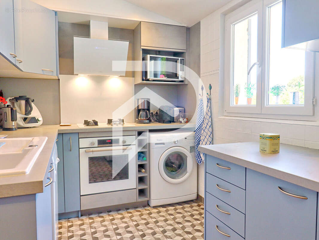 Maison à FORCALQUIER