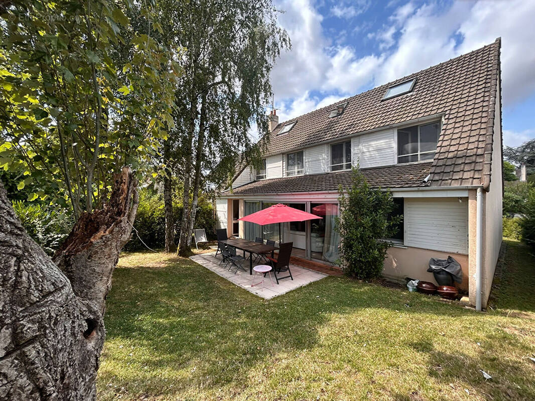 Maison à FEUCHEROLLES