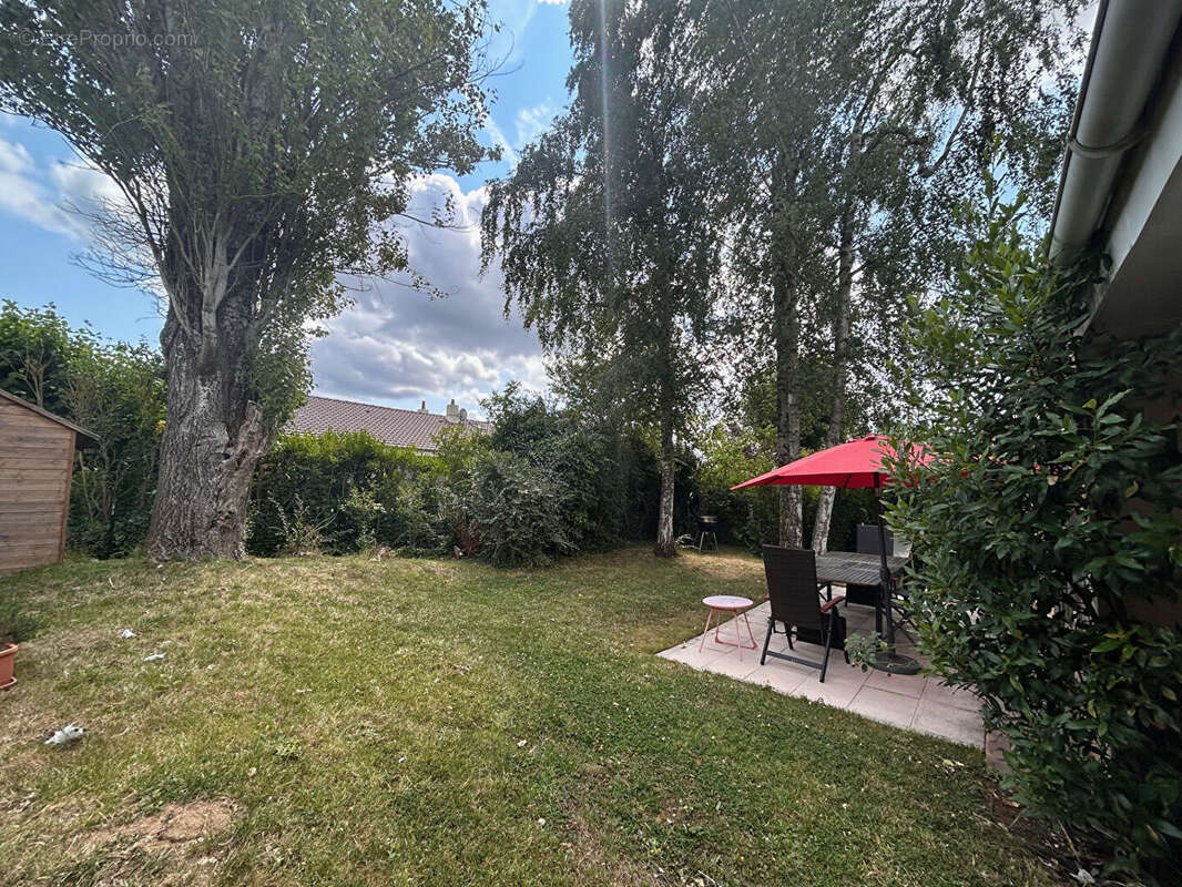 Maison à FEUCHEROLLES