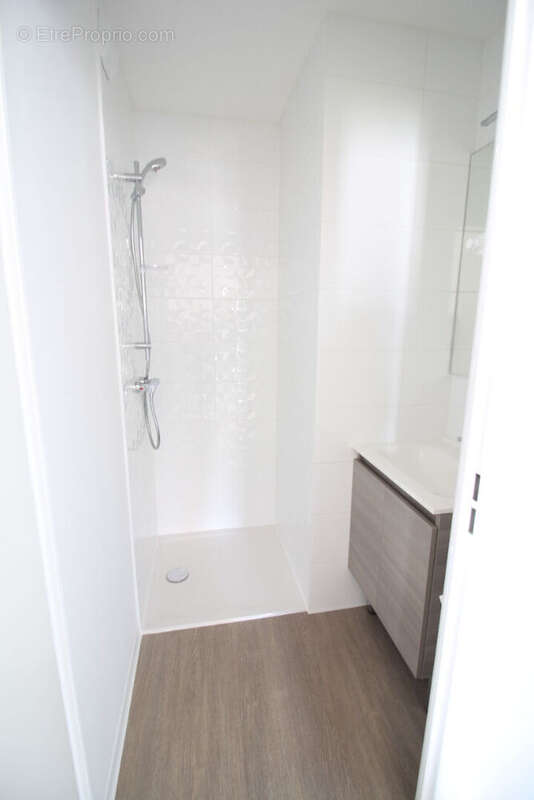 Appartement à SARTROUVILLE