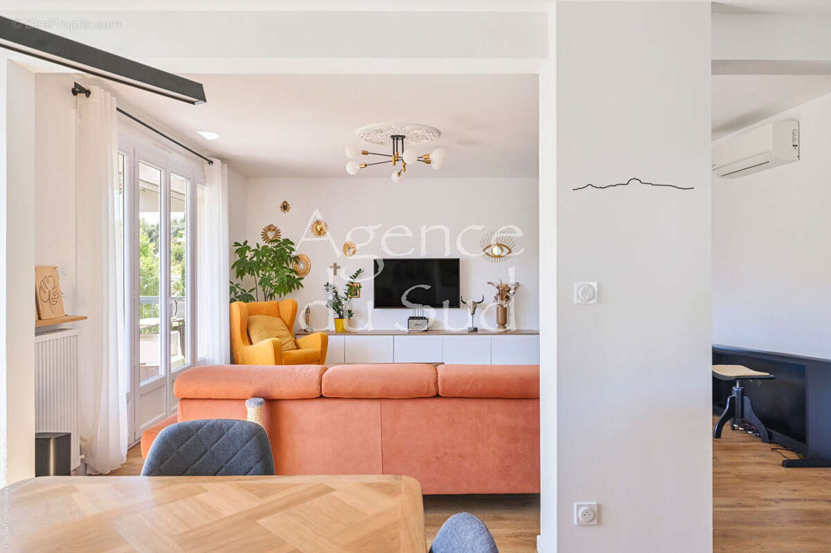 Appartement à CARNOUX-EN-PROVENCE