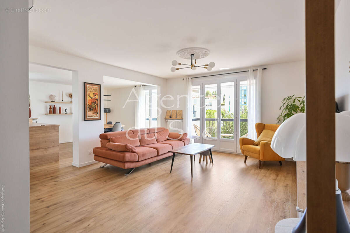 Appartement à CARNOUX-EN-PROVENCE