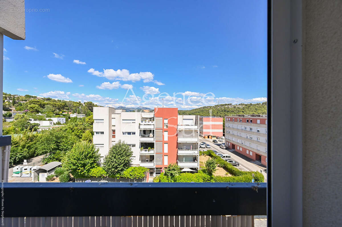 Appartement à CARNOUX-EN-PROVENCE