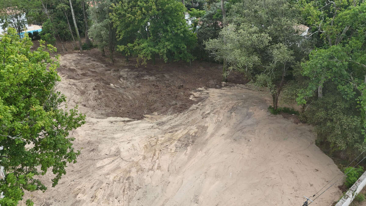 Terrain à SAINT-JEAN-DE-MONTS