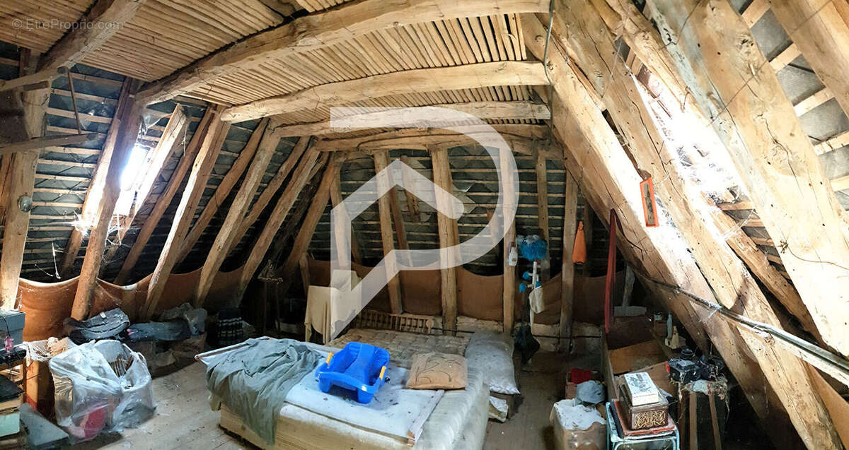 Maison à SALIGNAC-EYVIGUES