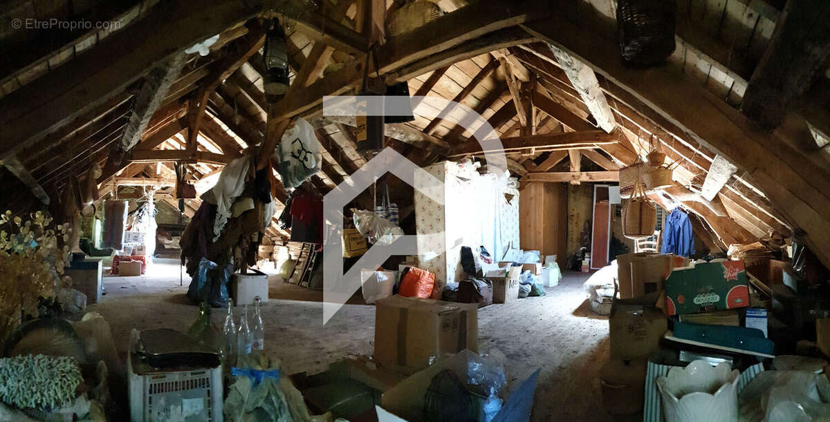 Maison à SALIGNAC-EYVIGUES