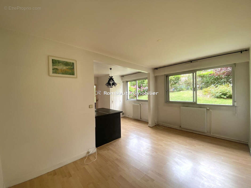 Appartement à GARCHES