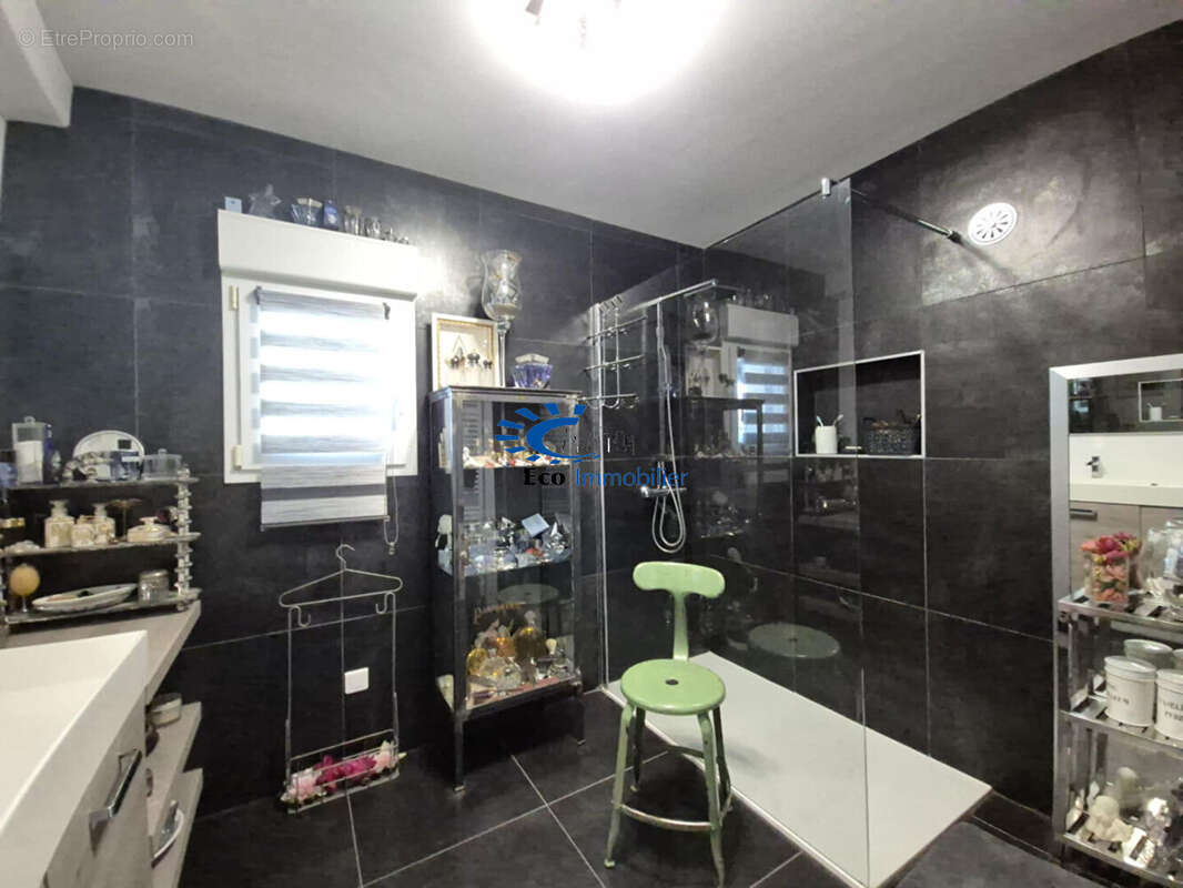 Maison à DOMPIERRE-SUR-MER