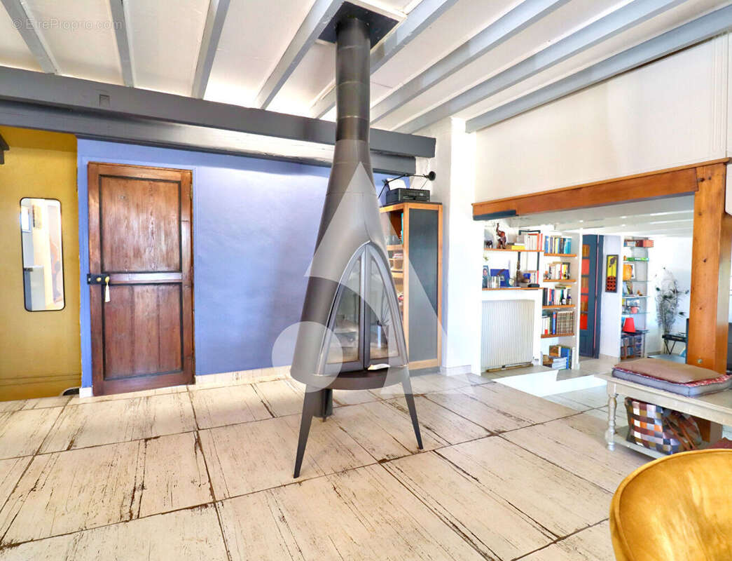 Maison à FORCALQUIER