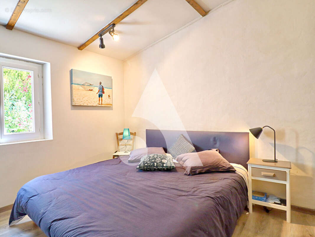 Maison à FORCALQUIER