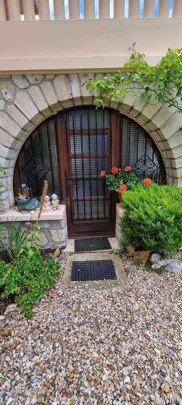 Maison à BONNIERES-SUR-SEINE
