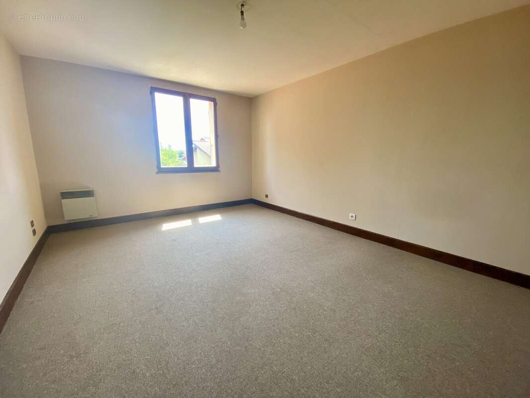 Maison à BOURG-DE-PEAGE