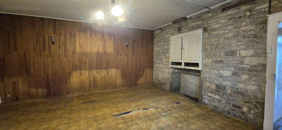 Maison à AMANCEY