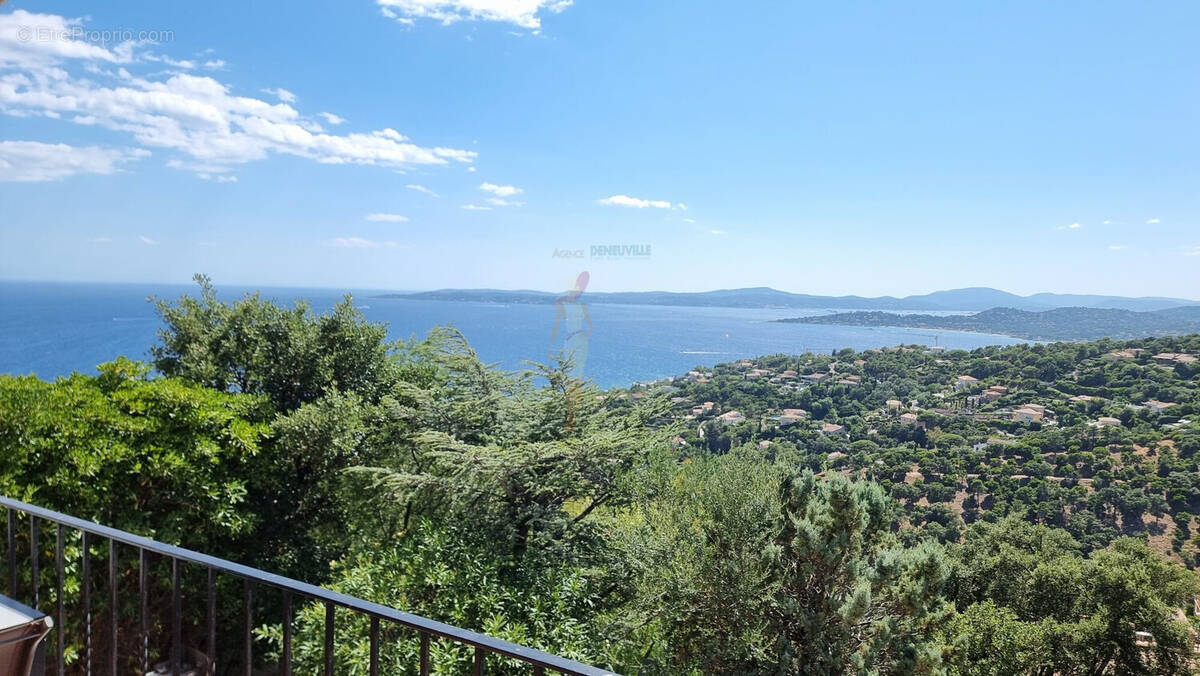 Maison à LES ISSAMBRES