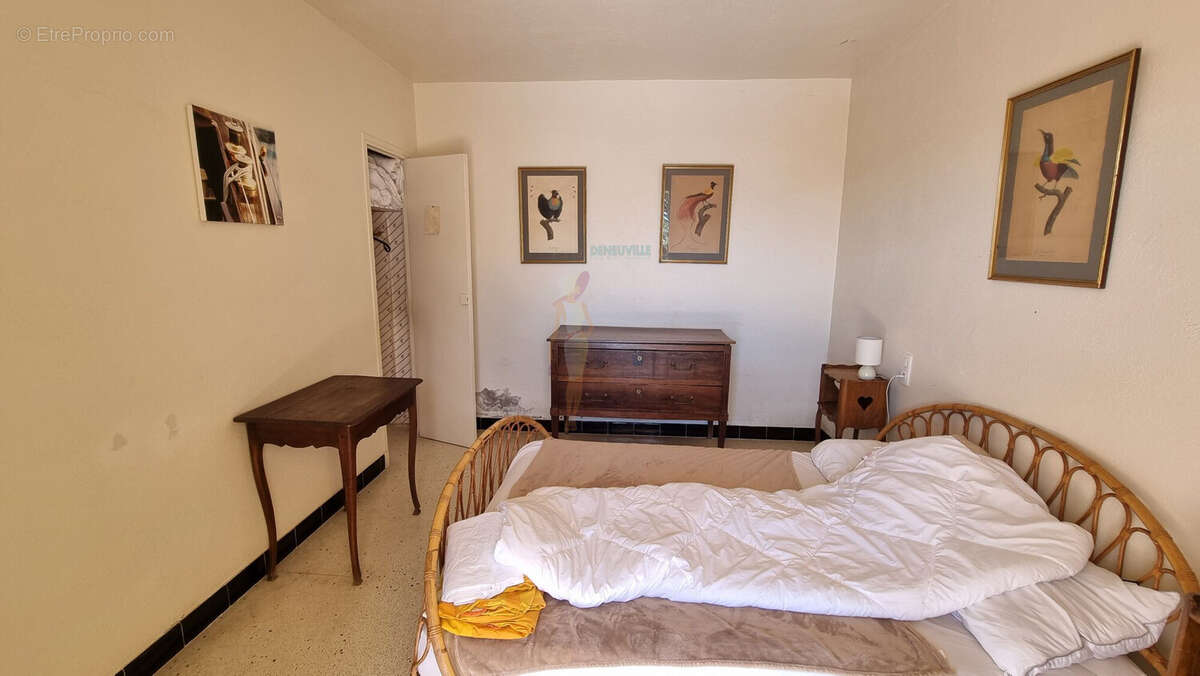 Maison à LES ISSAMBRES