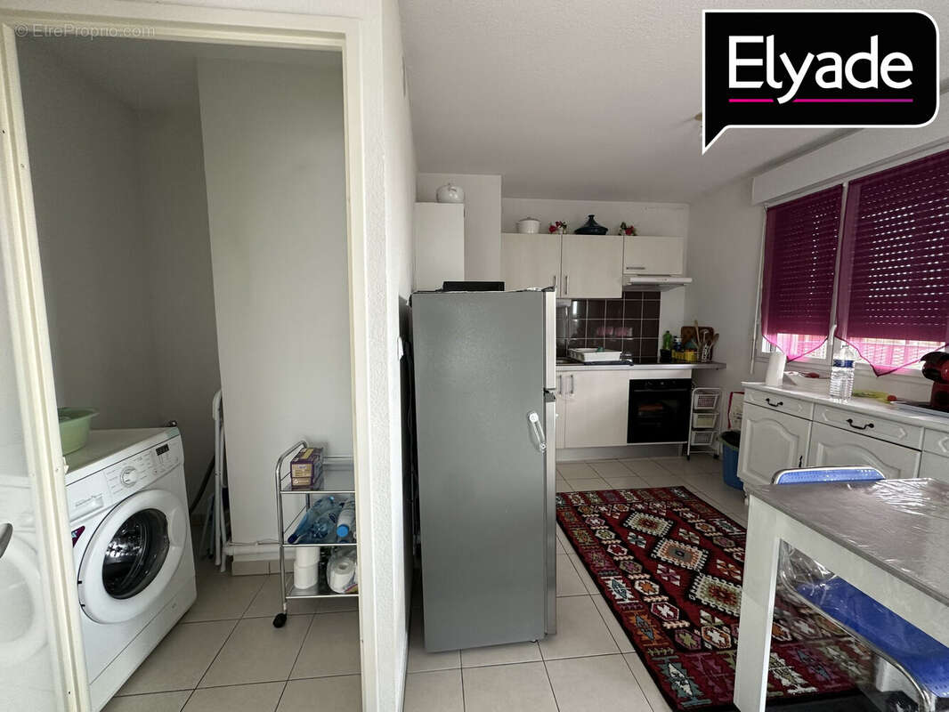 Appartement à BEAUZELLE