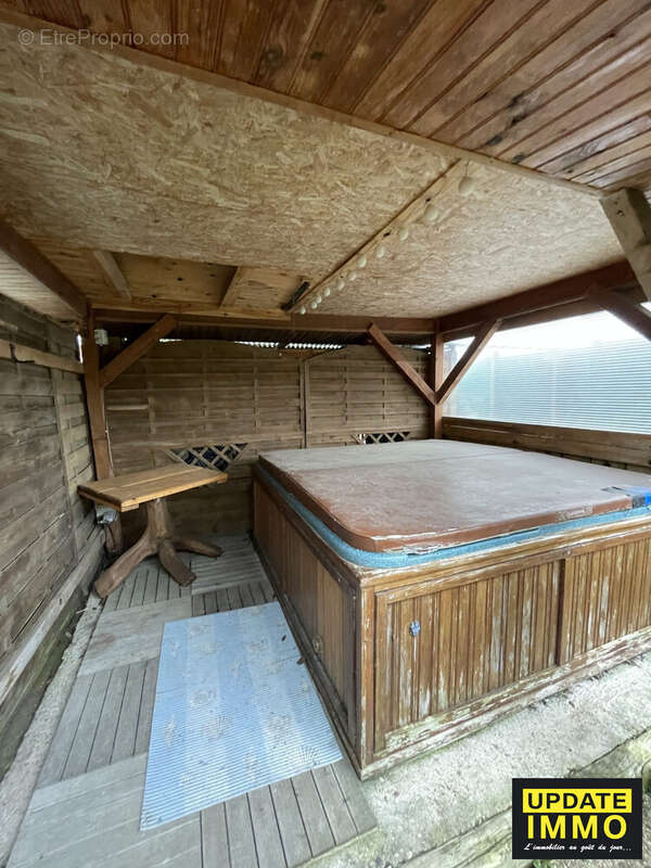 Maison à DOMBROT-LE-SEC