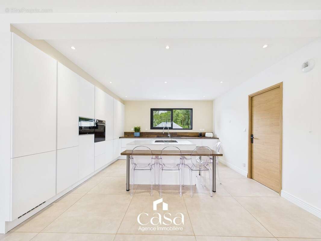 Maison à BARON-SUR-ODON