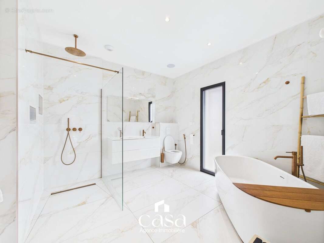 Maison à BARON-SUR-ODON