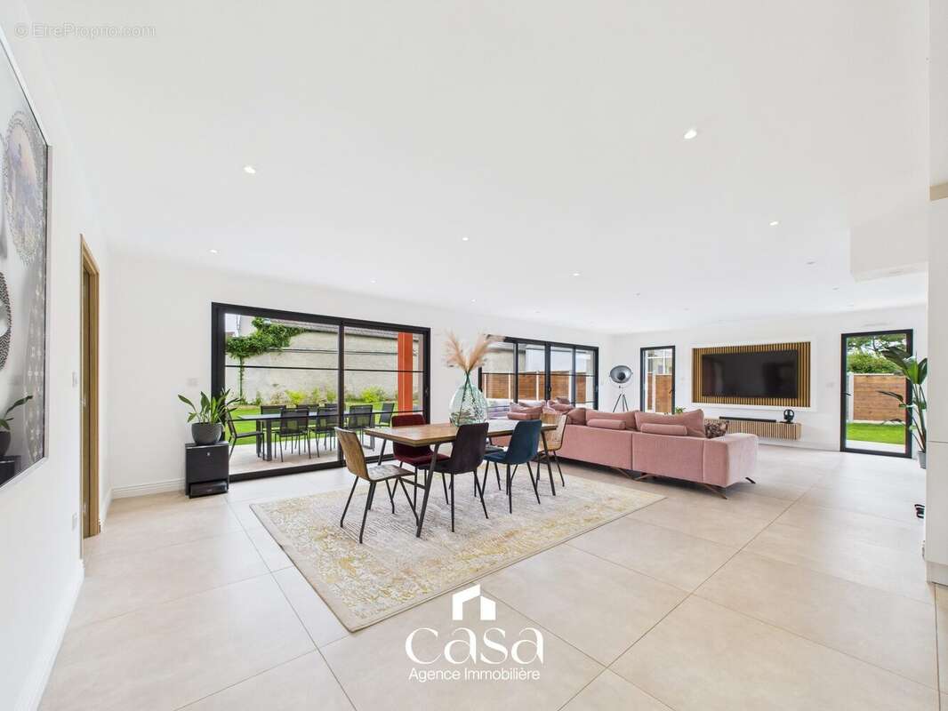 Maison à BARON-SUR-ODON