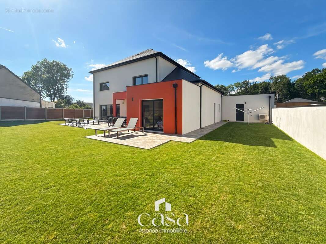 Maison à BARON-SUR-ODON