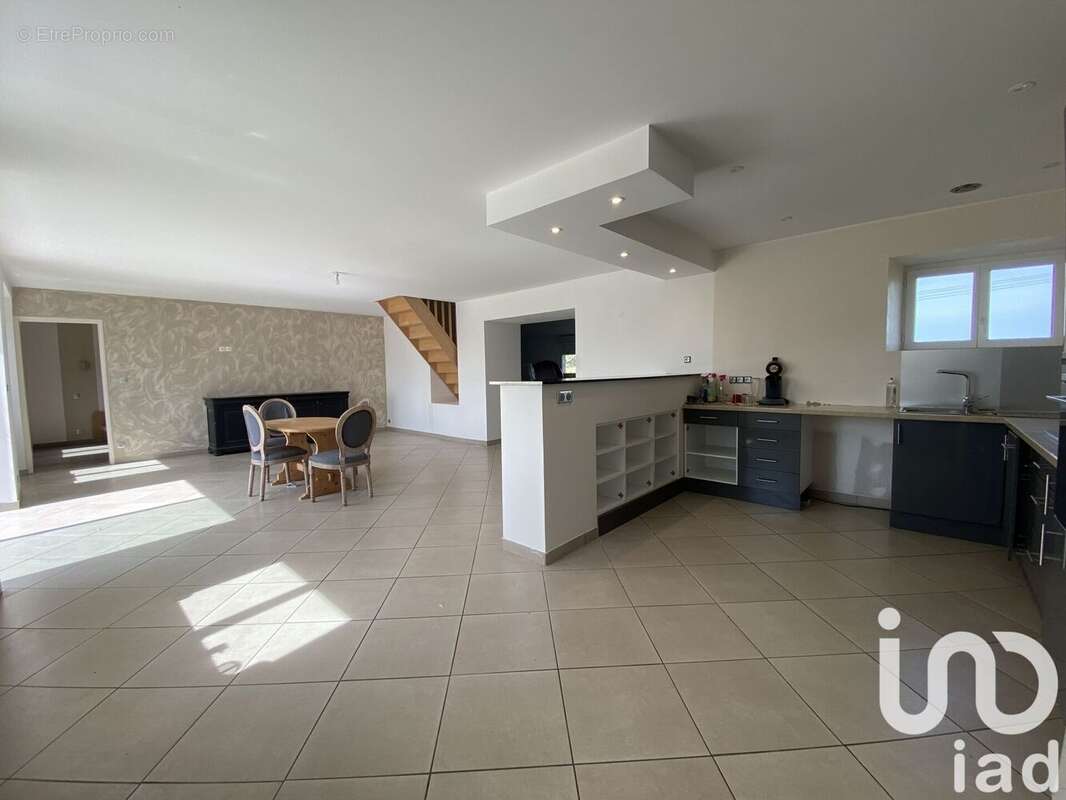 Photo 3 - Maison à COETMIEUX