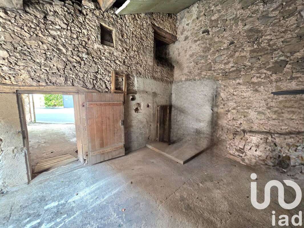 Photo 2 - Maison à LES RIVES