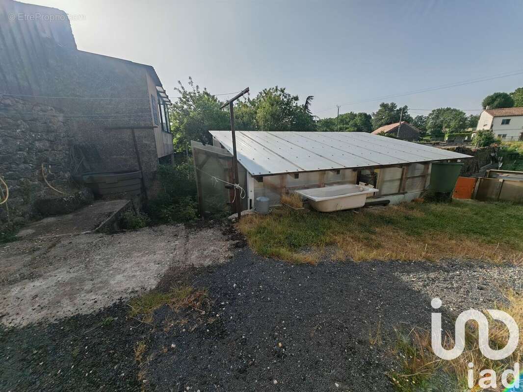 Photo 5 - Maison à LES RIVES