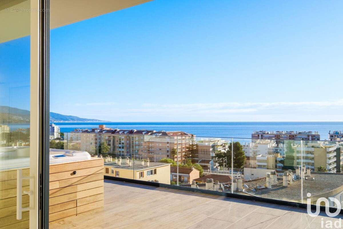 Photo 3 - Appartement à ROQUEBRUNE-CAP-MARTIN