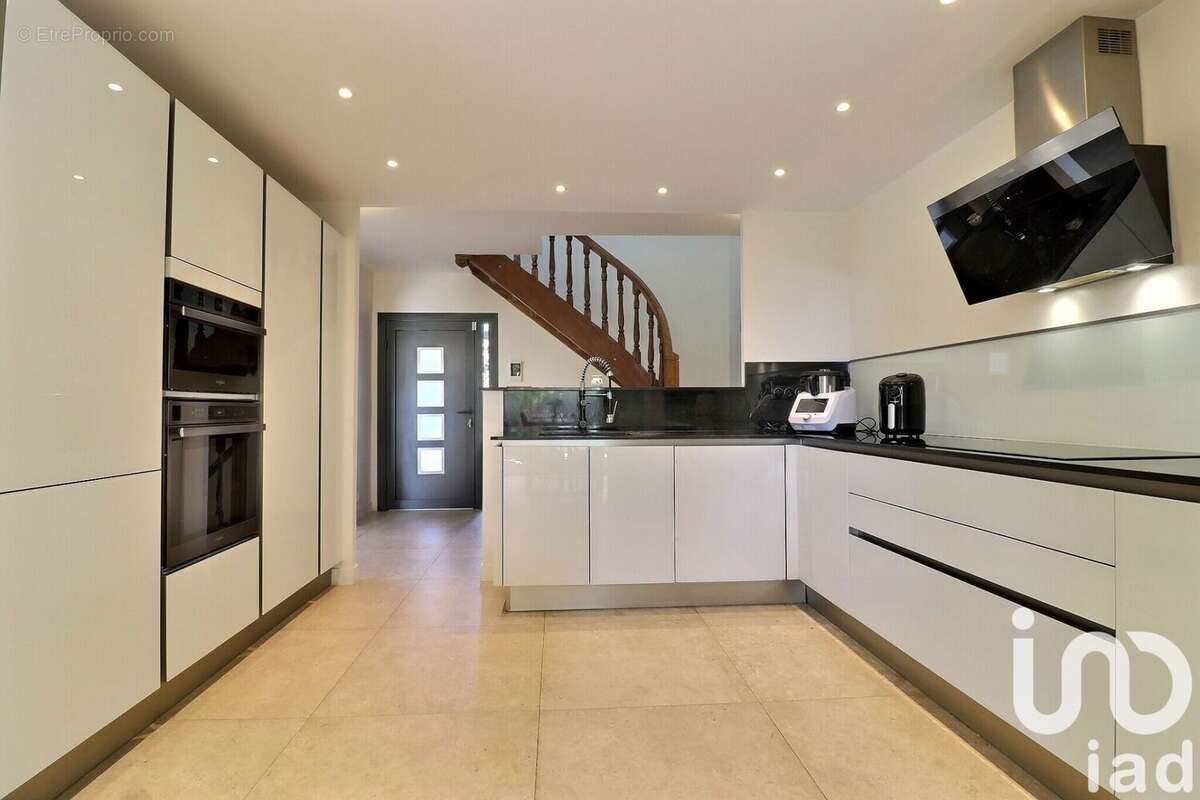 Photo 8 - Maison à MARSEILLE-13E