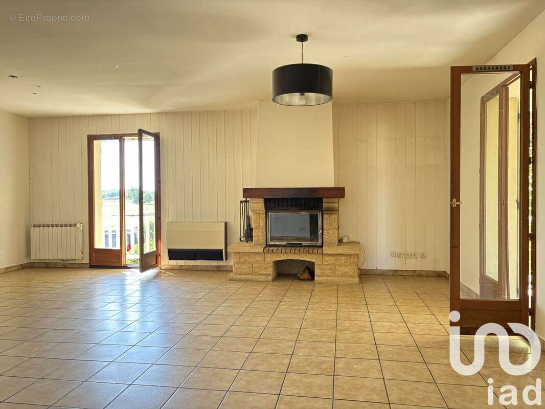 Photo 2 - Maison à AMBARES-ET-LAGRAVE