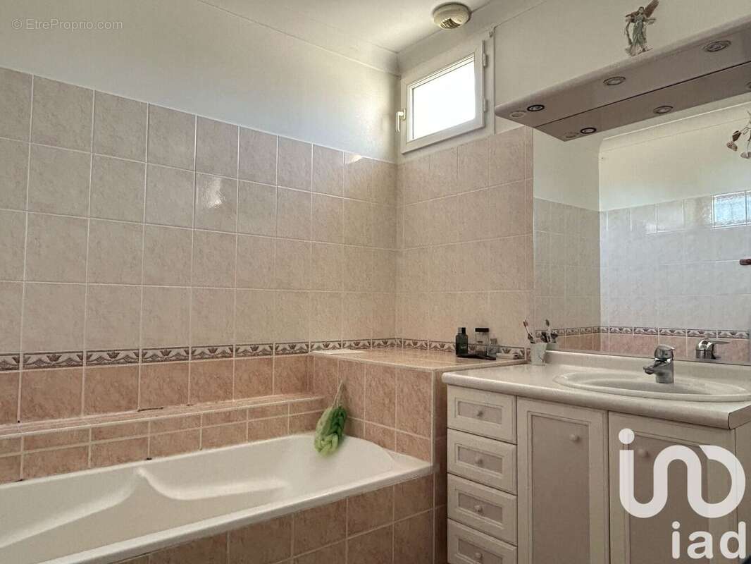 Photo 9 - Appartement à CAUMONT-SUR-DURANCE