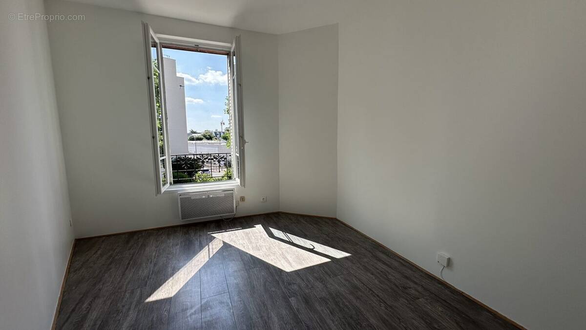 Appartement à SURESNES