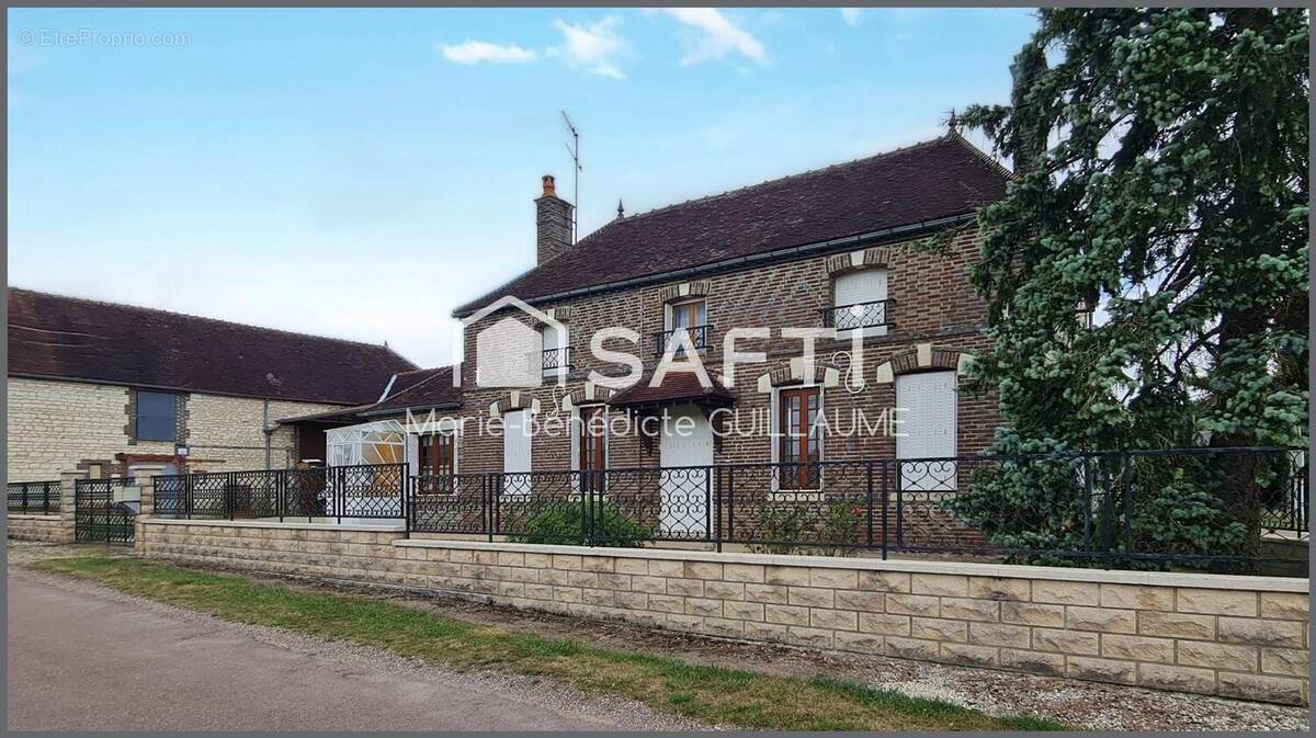 Photo 1 - Maison à MONTIGNY-LES-MONTS