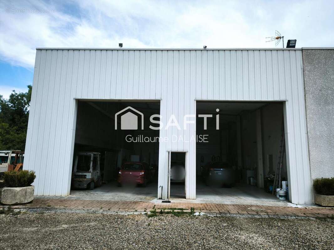 Photo 4 - Commerce à VERNEUIL-EN-HALATTE