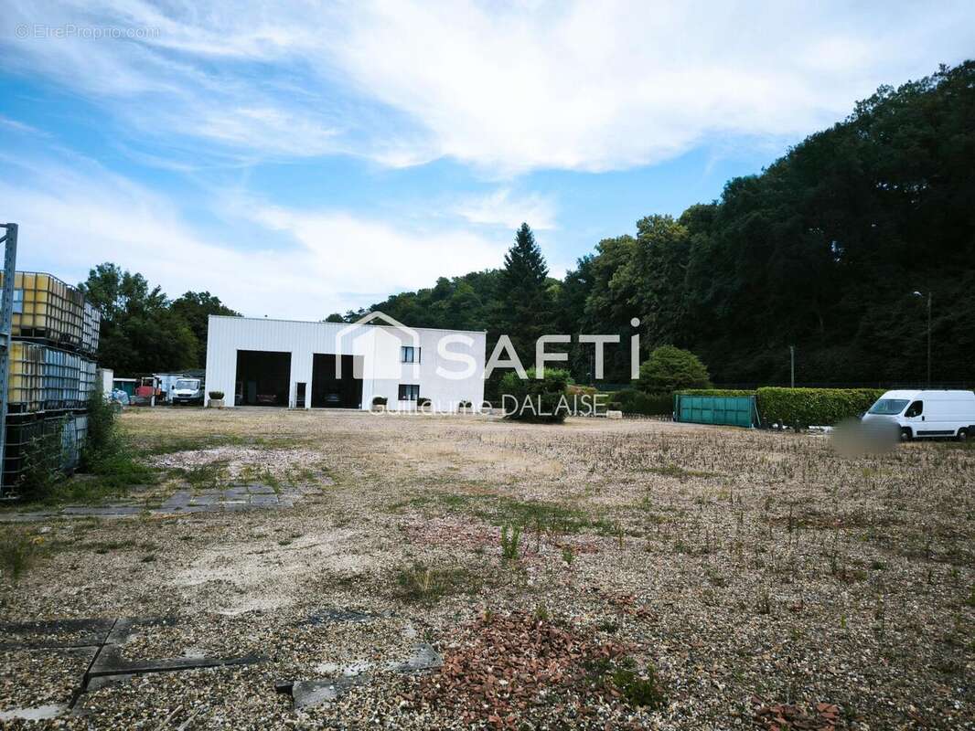 Photo 7 - Commerce à VERNEUIL-EN-HALATTE