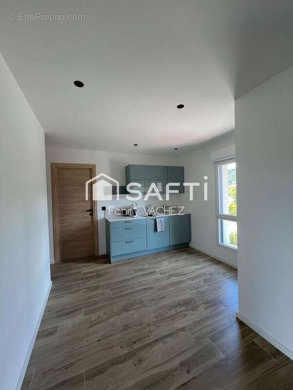 Photo 4 - Commerce à MONTAUROUX