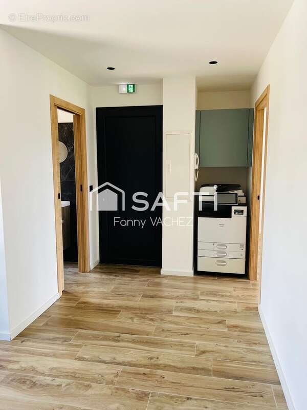 Photo 5 - Commerce à MONTAUROUX