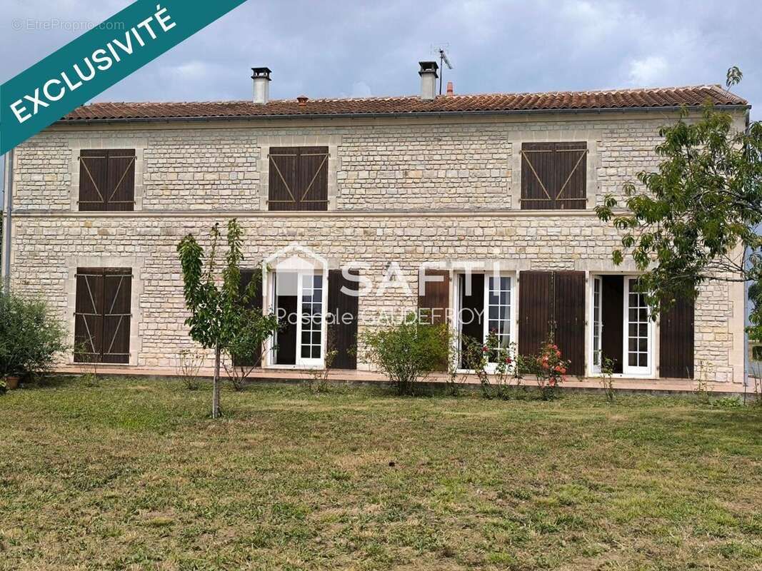 Photo 2 - Maison à CHERAC