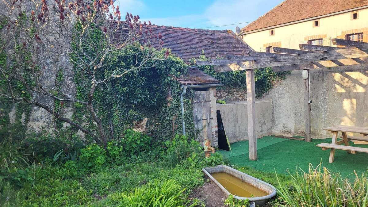 Photo 5 - Maison à ARCES-DILO