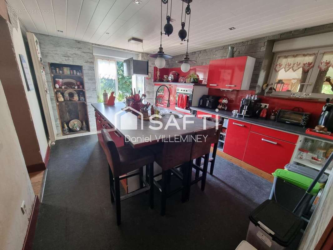 Photo 2 - Maison à AILLEVILLERS-ET-LYAUMONT